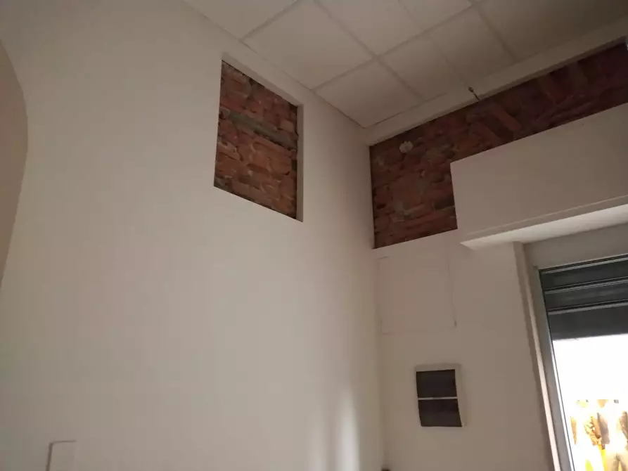 Immagine 4 di Locale commerciale in affitto  in pontedera a Pontedera