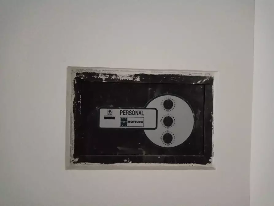 Immagine 12 di Locale commerciale in affitto  in pontedera a Pontedera