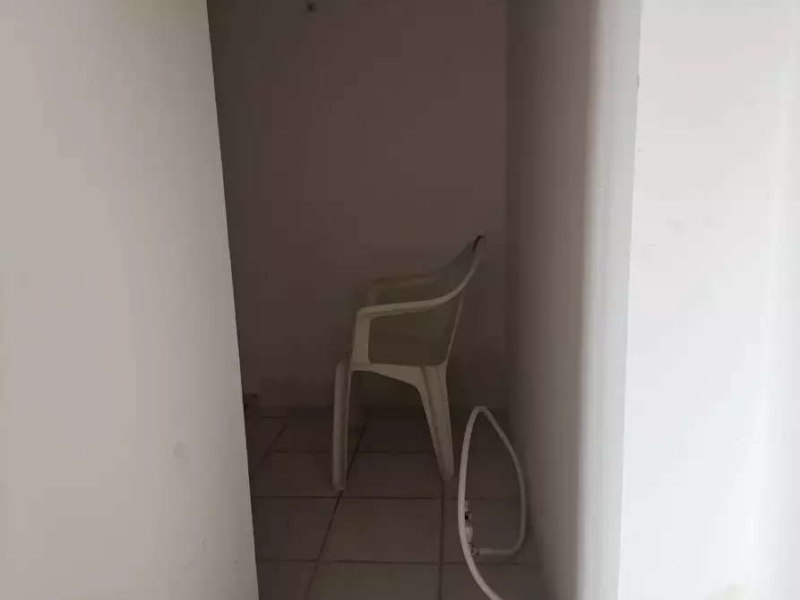 Immagine 4 di Locale commerciale in affitto  in VIA PAPA GIOVANNI XXIII a Calcinaia