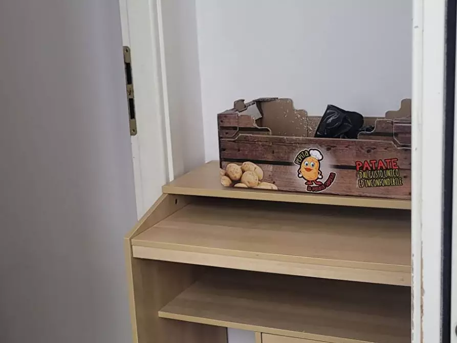 Immagine 15 di Locale commerciale in affitto  in VIA PAPA GIOVANNI XXIII a Calcinaia