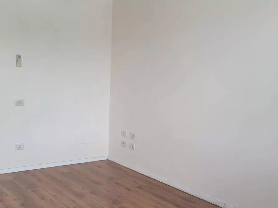 Immagine 2 di Ufficio in affitto  in via Salvo D'Acquisto a Pontedera