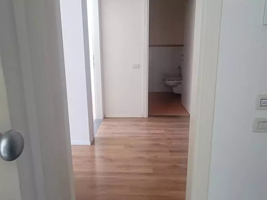 Immagine 13 di Ufficio in affitto  in via Salvo D'Acquisto a Pontedera