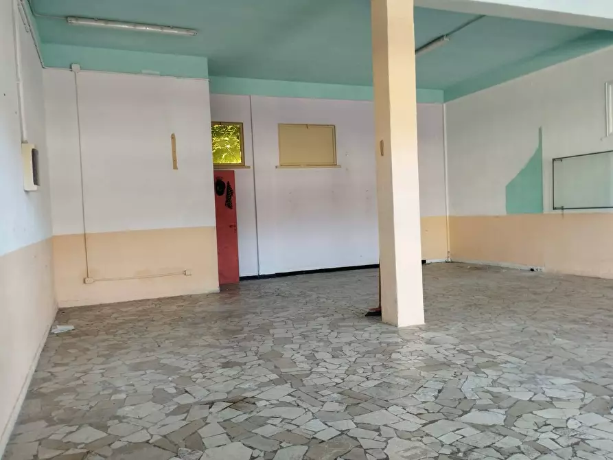 Immagine 4 di Locale commerciale in affitto  in Via Puccinelli a Castelfranco Di Sotto