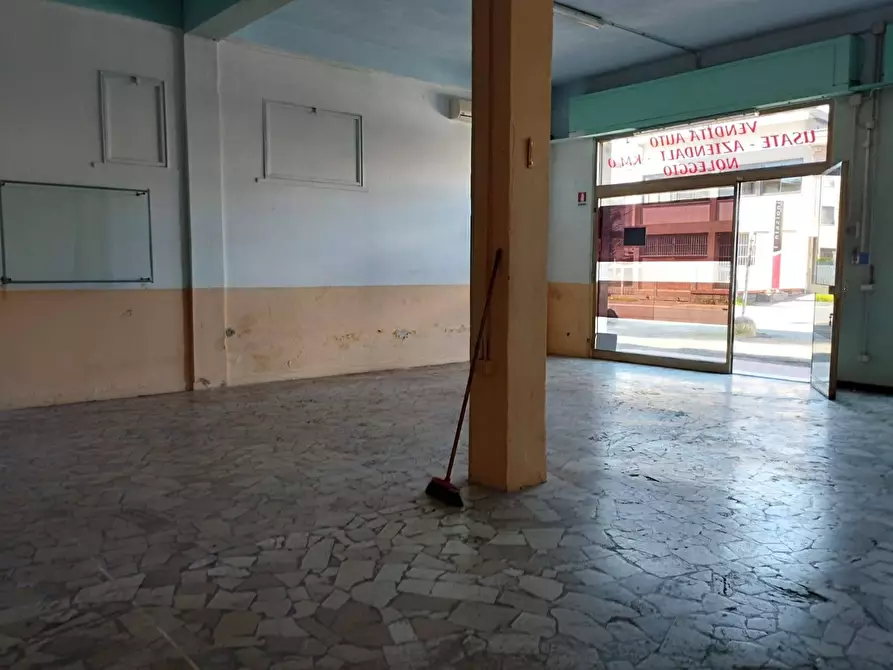 Immagine 9 di Locale commerciale in affitto  in Via Puccinelli a Castelfranco Di Sotto