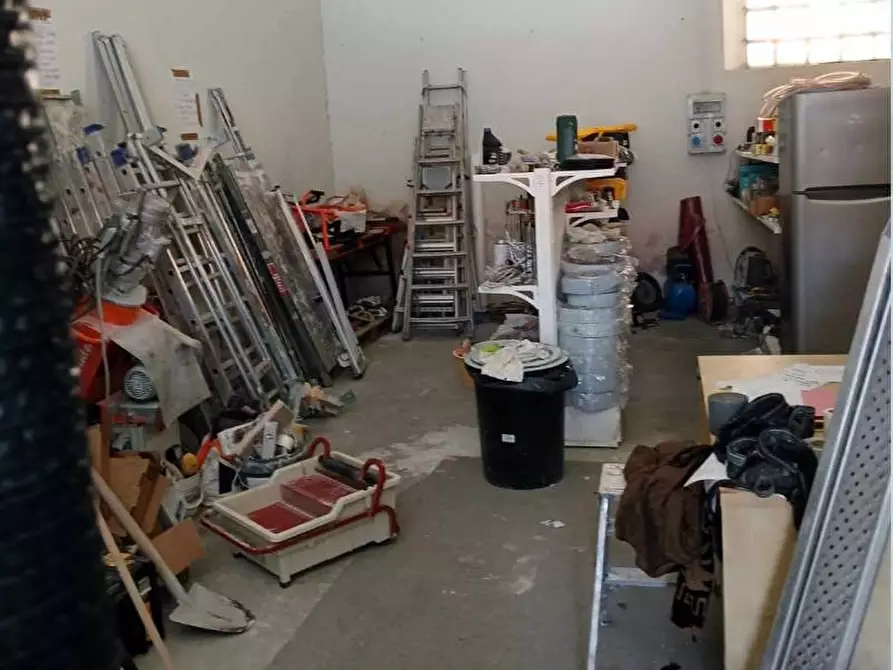 Immagine 1 di Laboratorio in affitto  in Via Magellano a Vicopisano