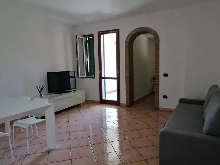 Immagine 2 di Appartamento in vendita  in via tosco romagnola est 387 a Pontedera