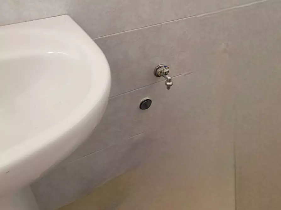 Immagine 7 di Locale commerciale in affitto  in via dellaRepubblica 124 a Pontedera