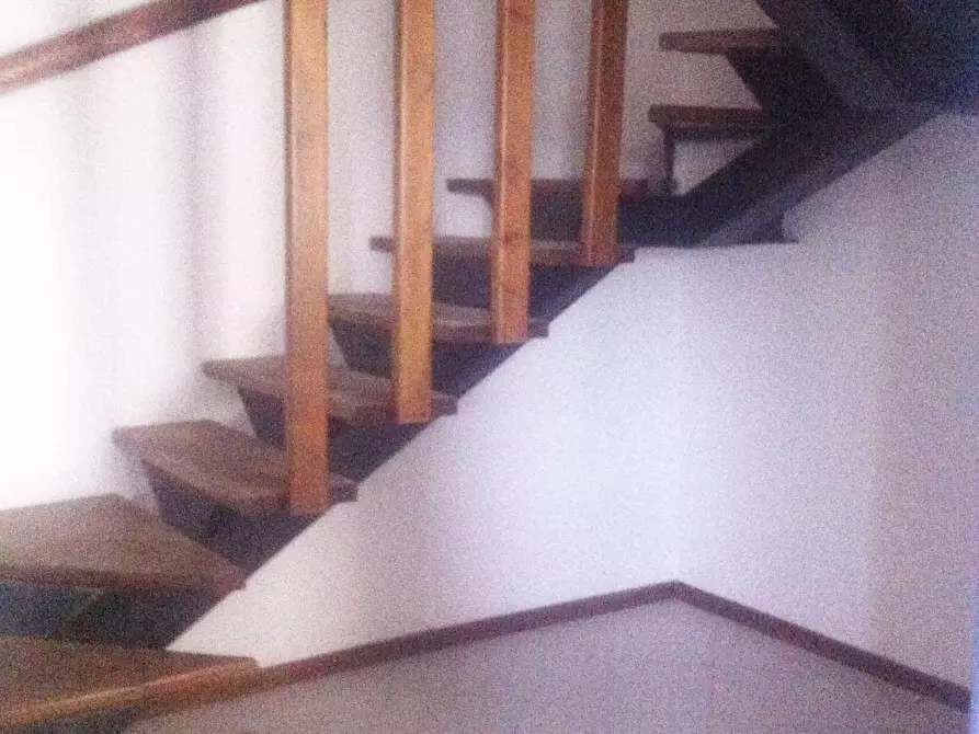 Immagine 10 di Casa indipendente in affitto  in Via Roma a Terricciola