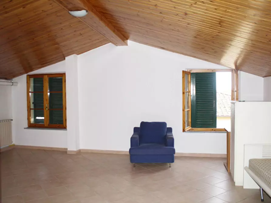 Immagine 16 di Casa indipendente in affitto  in Via Roma a Terricciola