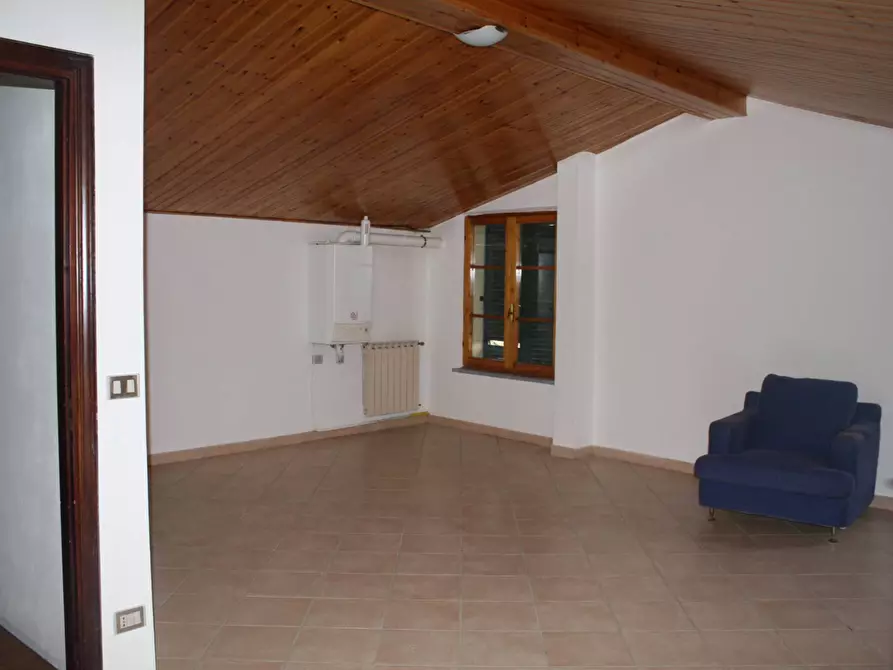 Immagine 18 di Casa indipendente in affitto  in Via Roma a Terricciola