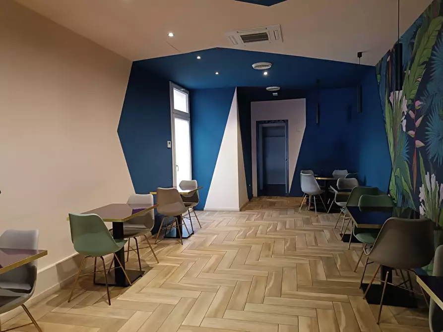 Immagine 12 di Locale commerciale in affitto  in Via Tosco Romagnola a Pontedera