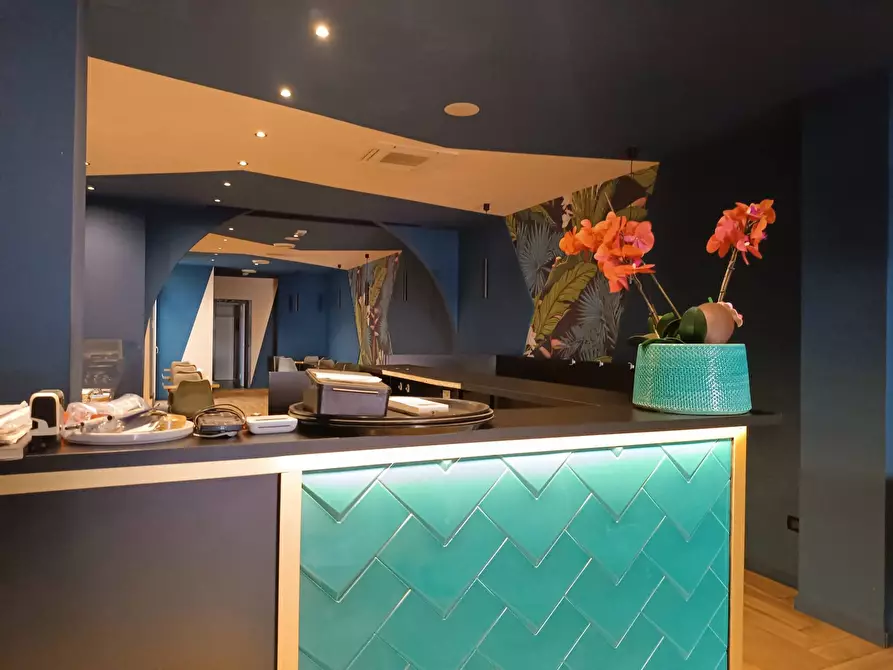 Immagine 4 di Locale commerciale in affitto  in Via Tosco Romagnola a Pontedera