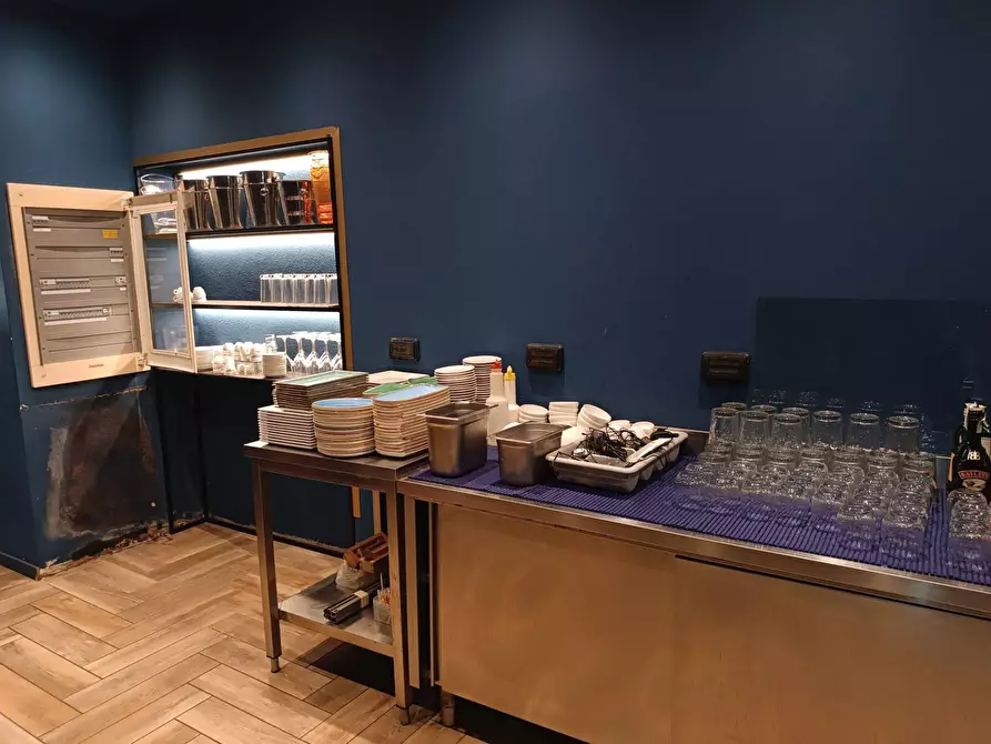 Immagine 16 di Locale commerciale in affitto  in Via Tosco Romagnola a Pontedera