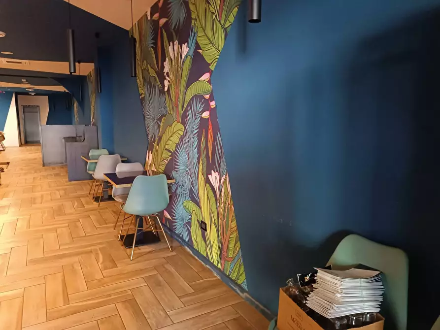 Immagine 8 di Locale commerciale in affitto  in Via Tosco Romagnola a Pontedera