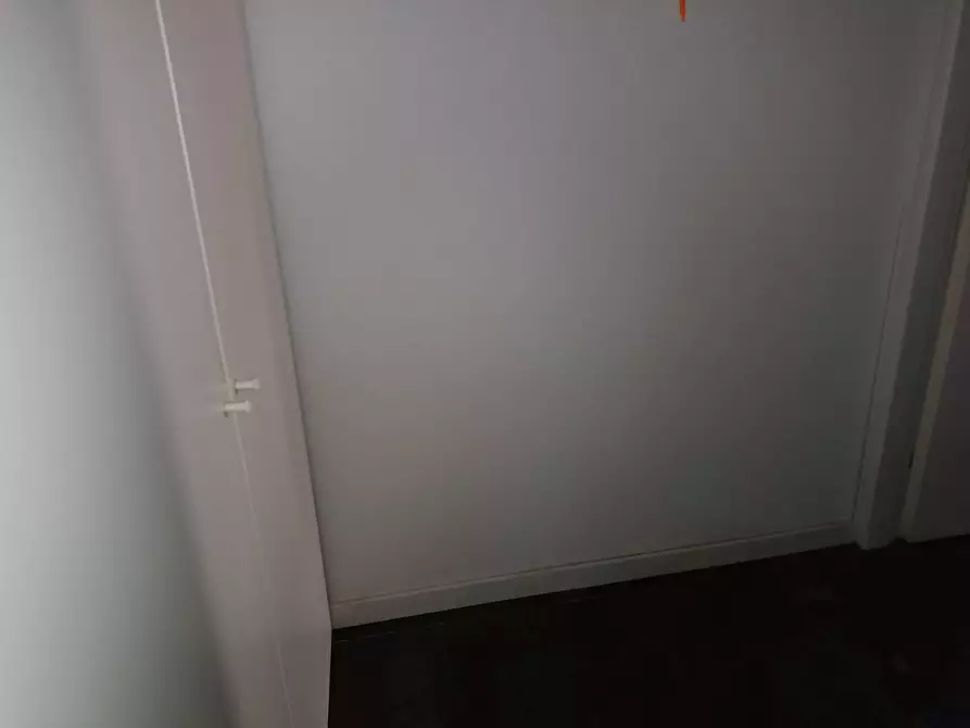 Immagine 27 di Locale commerciale in affitto  in Via Tosco Romagnola a Pontedera