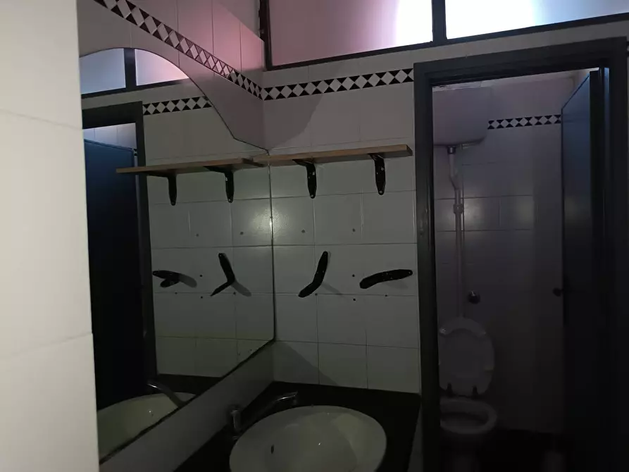 Immagine 28 di Locale commerciale in affitto  in Via Tosco Romagnola a Pontedera