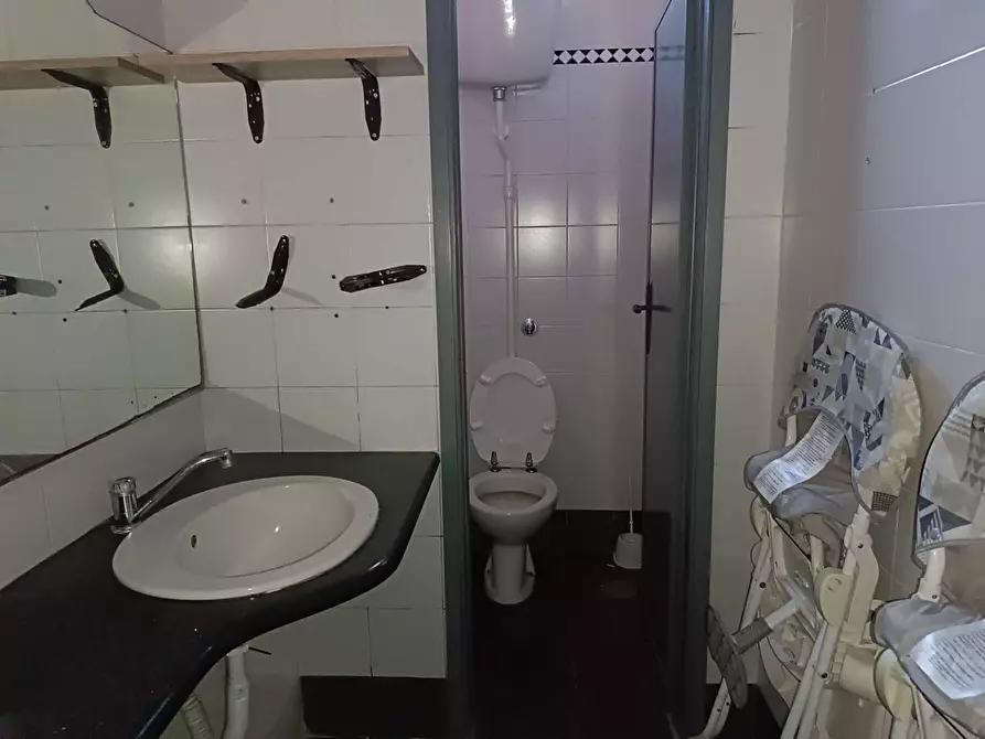 Immagine 29 di Locale commerciale in affitto  in Via Tosco Romagnola a Pontedera