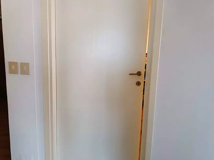 Immagine 11 di Ufficio in affitto  in via tosco Romagnola 176 a Pontedera