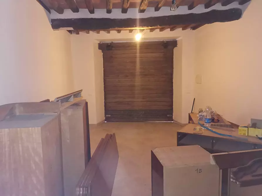 Immagine 1 di Laboratorio in affitto  in VIA PIAVOLA a Buti