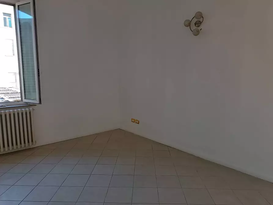 Immagine 6 di Ufficio in affitto  in Via Filippo Turati a Pontedera