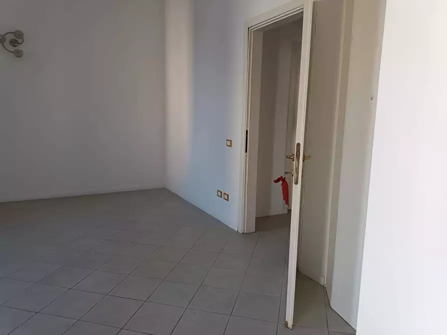 Immagine 7 di Ufficio in affitto  in Via Filippo Turati a Pontedera