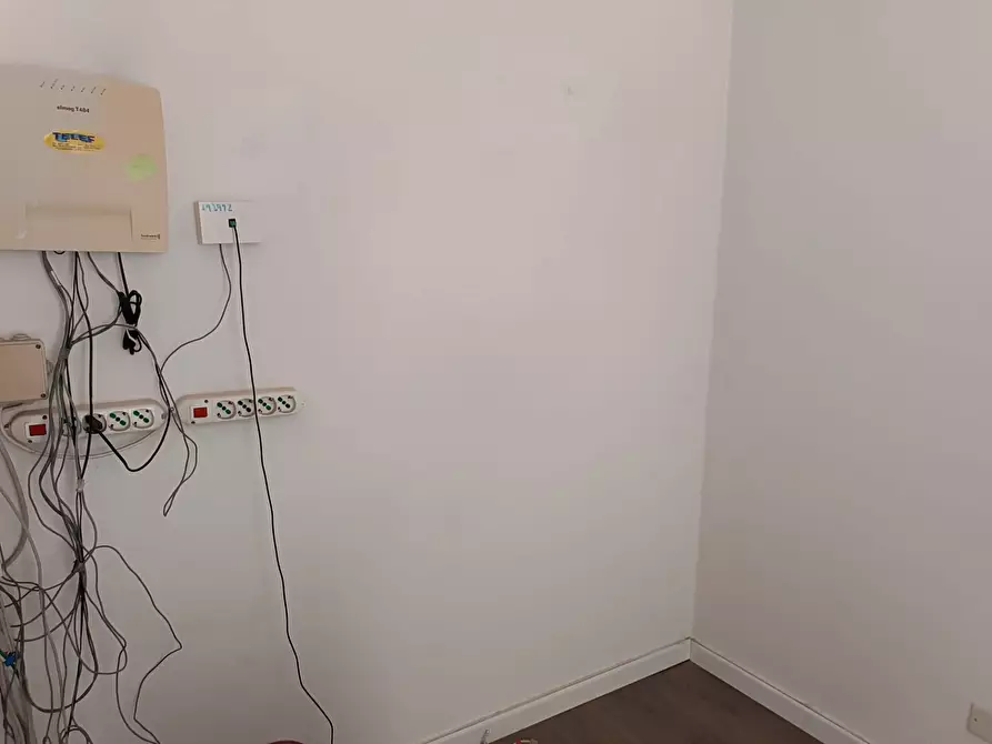 Immagine 19 di Ufficio in affitto  in Via Fantozzi a Pontedera