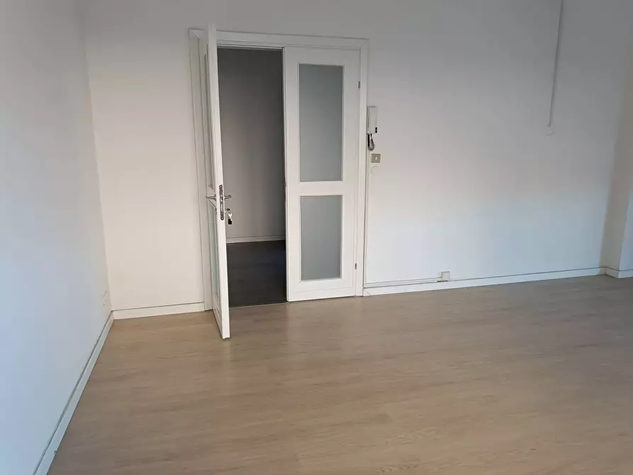 Immagine 12 di Ufficio in affitto  in Via Fantozzi a Pontedera