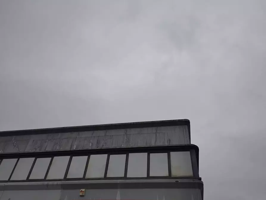 Immagine 9 di Locale commerciale in affitto  in Via Tosco Romagnola Est a Pontedera