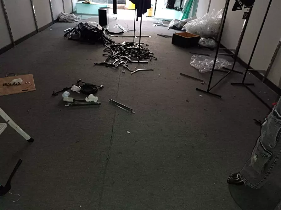 Immagine 4 di Locale commerciale in affitto  in Via Roma a Pontedera