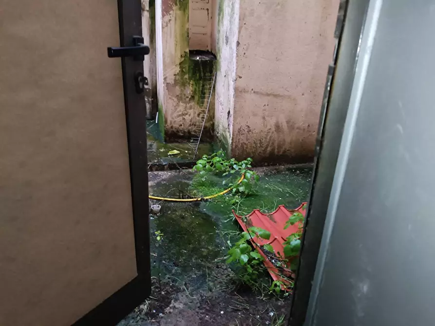 Immagine 20 di Locale commerciale in affitto  in Via Roma a Pontedera