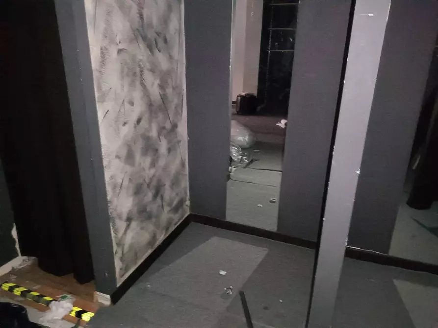 Immagine 7 di Locale commerciale in affitto  in Via Roma a Pontedera