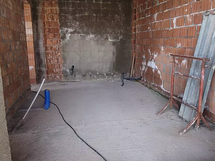 Immagine 2 di Villa in vendita  in via de nicola a Pontedera