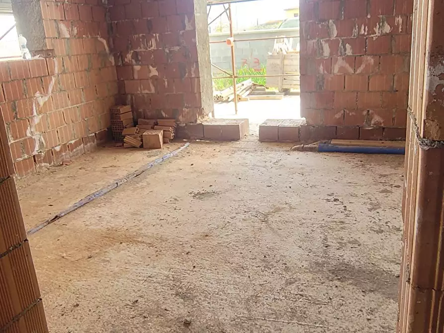 Immagine 3 di Villa in vendita  in via de nicola a Pontedera