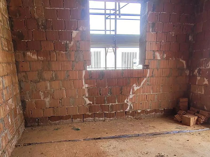 Immagine 4 di Villa in vendita  in via de nicola a Pontedera