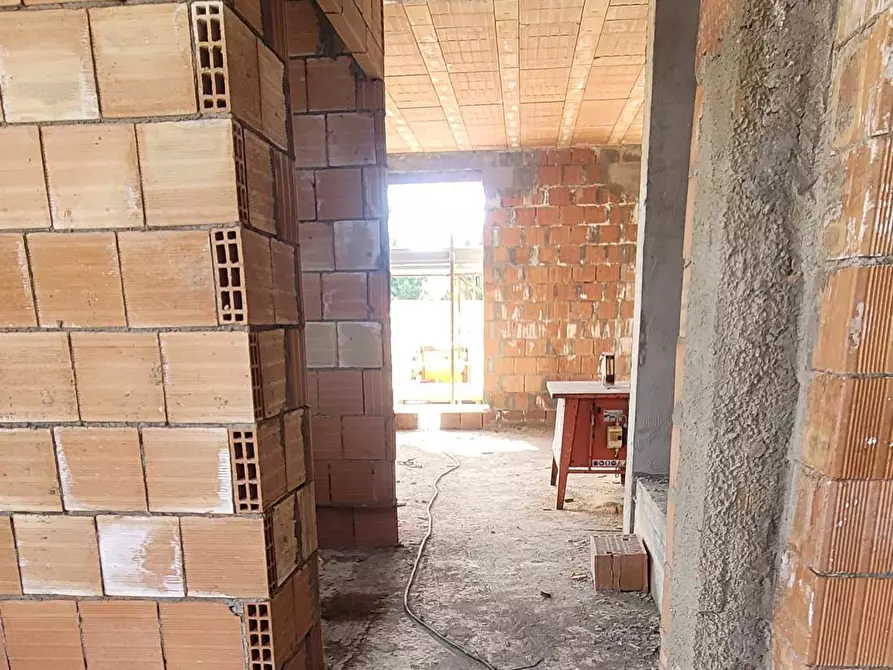 Immagine 7 di Villa in vendita  in via de nicola a Pontedera