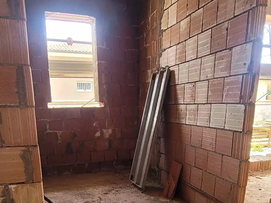 Immagine 8 di Villa in vendita  in via de nicola a Pontedera