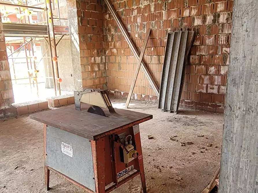 Immagine 14 di Villa in vendita  in via de nicola a Pontedera