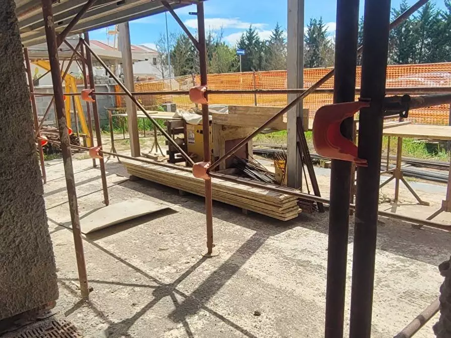 Immagine 18 di Villa in vendita  in via de nicola a Pontedera