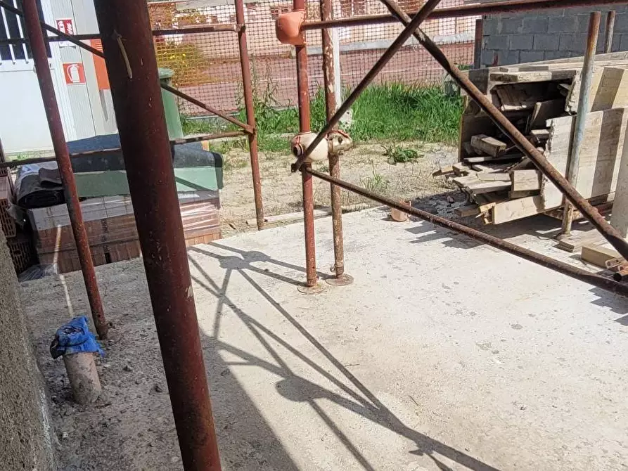 Immagine 22 di Villa in vendita  in via de nicola a Pontedera