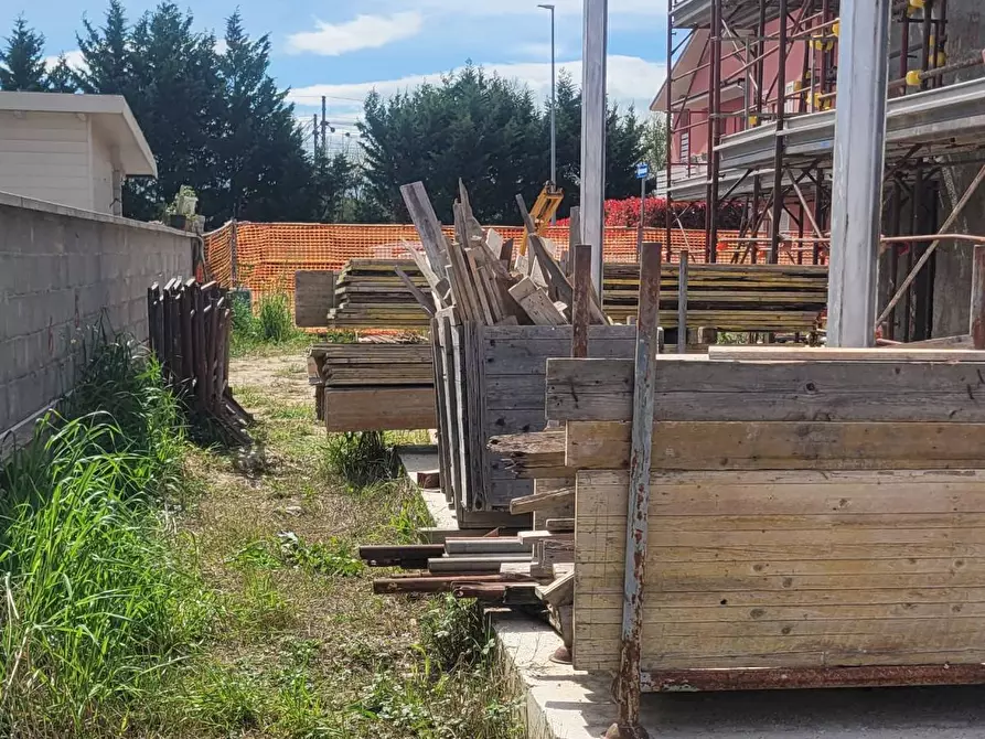 Immagine 25 di Villa in vendita  in via de nicola a Pontedera