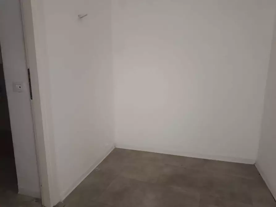 Immagine 7 di Locale commerciale in affitto  in Via I Maggio a Pontedera