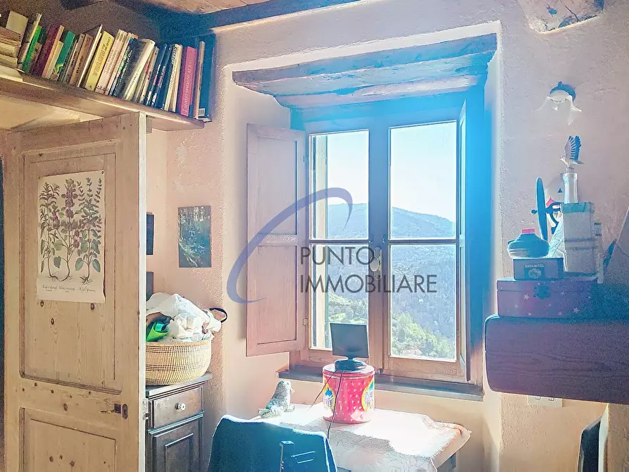 Immagine 13 di Casa semindipendente in vendita  a San Colombano Certenoli