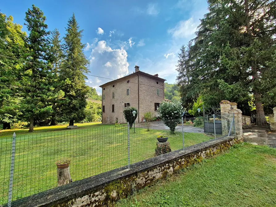 Immagine 1 di Villa in vendita  in via valle acerreta 3 a Marradi