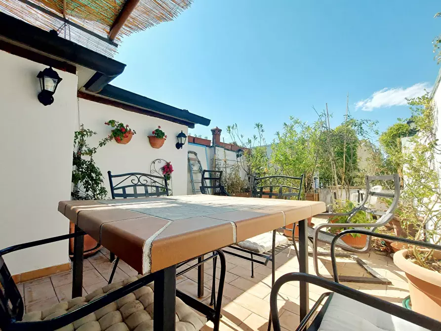 Immagine 2 di Villa in vendita  in viale 4 novembre a Faenza