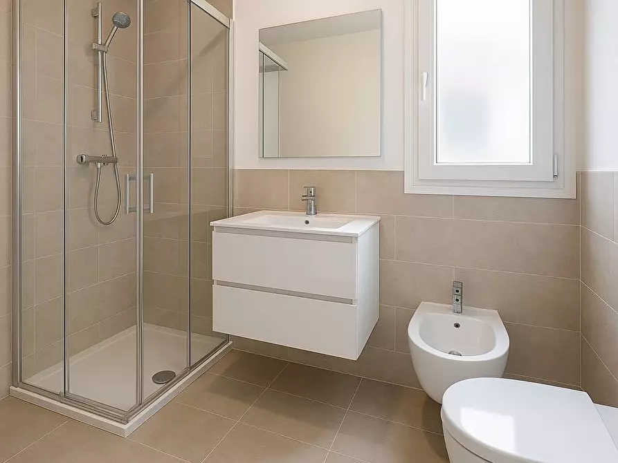 Immagine 4 di Appartamento in vendita  in via tre mori a Forli'