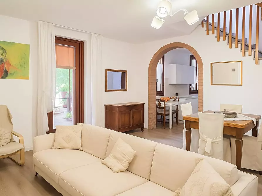 Immagine 7 di Villetta a schiera in vendita  in VIA BONORA 3 a Castel Maggiore