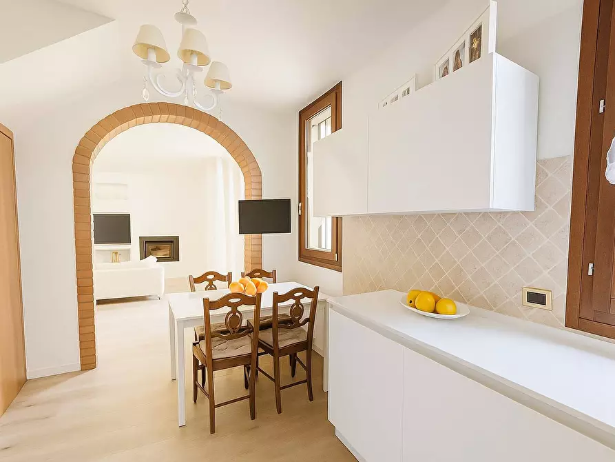 Immagine 9 di Villetta a schiera in vendita  in VIA BONORA 3 a Castel Maggiore