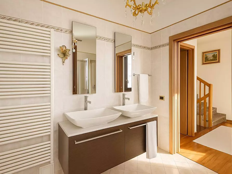 Immagine 17 di Villetta a schiera in vendita  in VIA BONORA 3 a Castel Maggiore