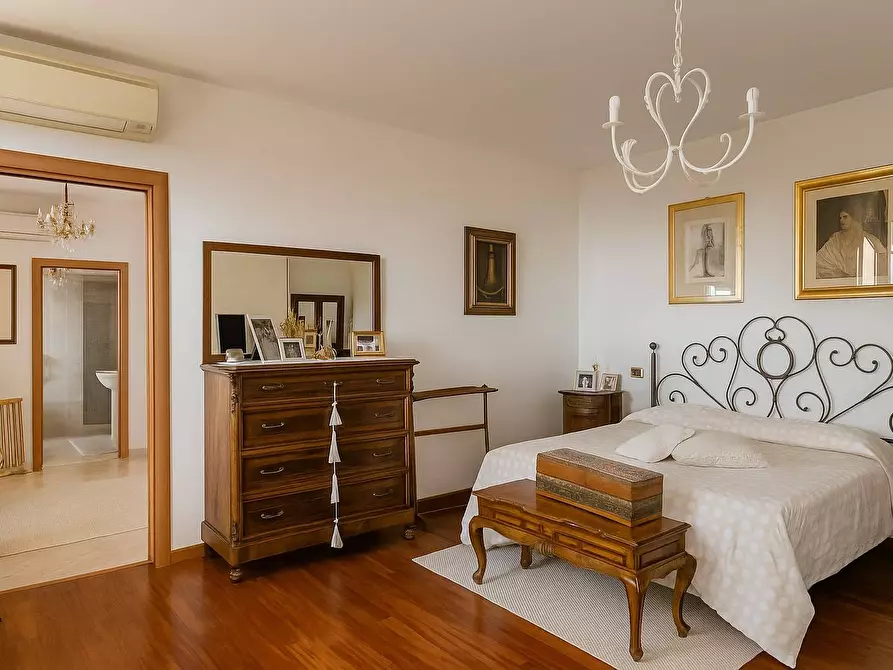 Immagine 13 di Villetta a schiera in vendita  in VIA BONORA 3 a Castel Maggiore