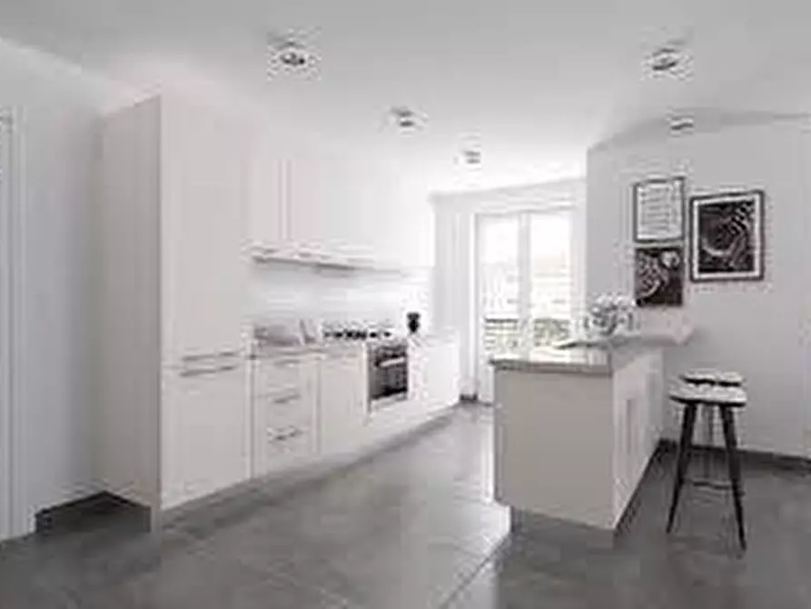 Immagine 1 di Appartamento in vendita  in Via Antonio Zannoni a Bologna